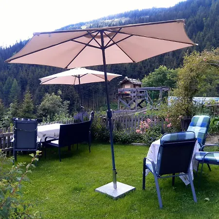 Dolomiti Bey Haus Pinter Bed & Breakfast