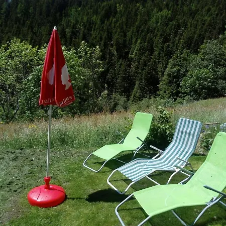 לינה וארוחת בוקר Dolomiti Bey Haus Pinter