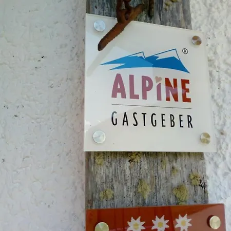 Dolomiti Bey Haus Pinter فندق مبيت وإفطار 3*