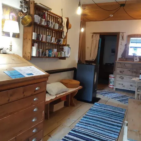Dolomiti Bey Haus Pinter فندق مبيت وإفطار Assling