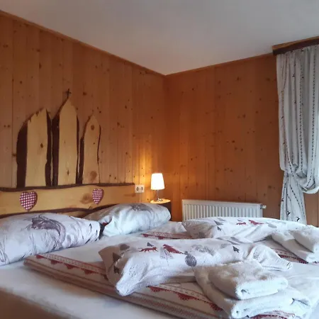 فندق مبيت وإفطار Dolomiti Bey Haus Pinter
