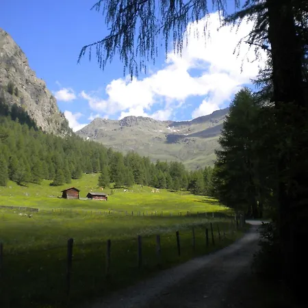 فندق مبيت وإفطار Dolomiti Bey Haus Pinter