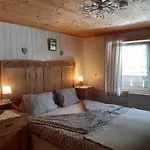 Dolomiti Bey Haus Pinter