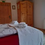 Bed & Breakfast Dolomiti Bey Haus Pinter 3*