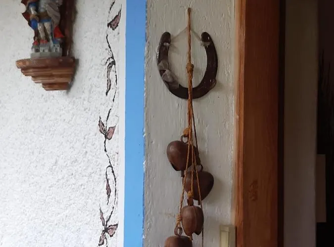 לינה וארוחת בוקר Dolomiti Bey Haus Pinter 3*