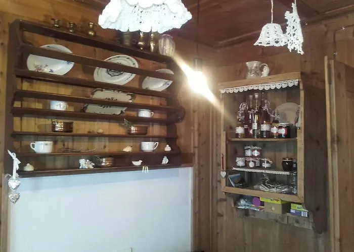 לינה וארוחת בוקר Dolomiti Bey Haus Pinter 3*